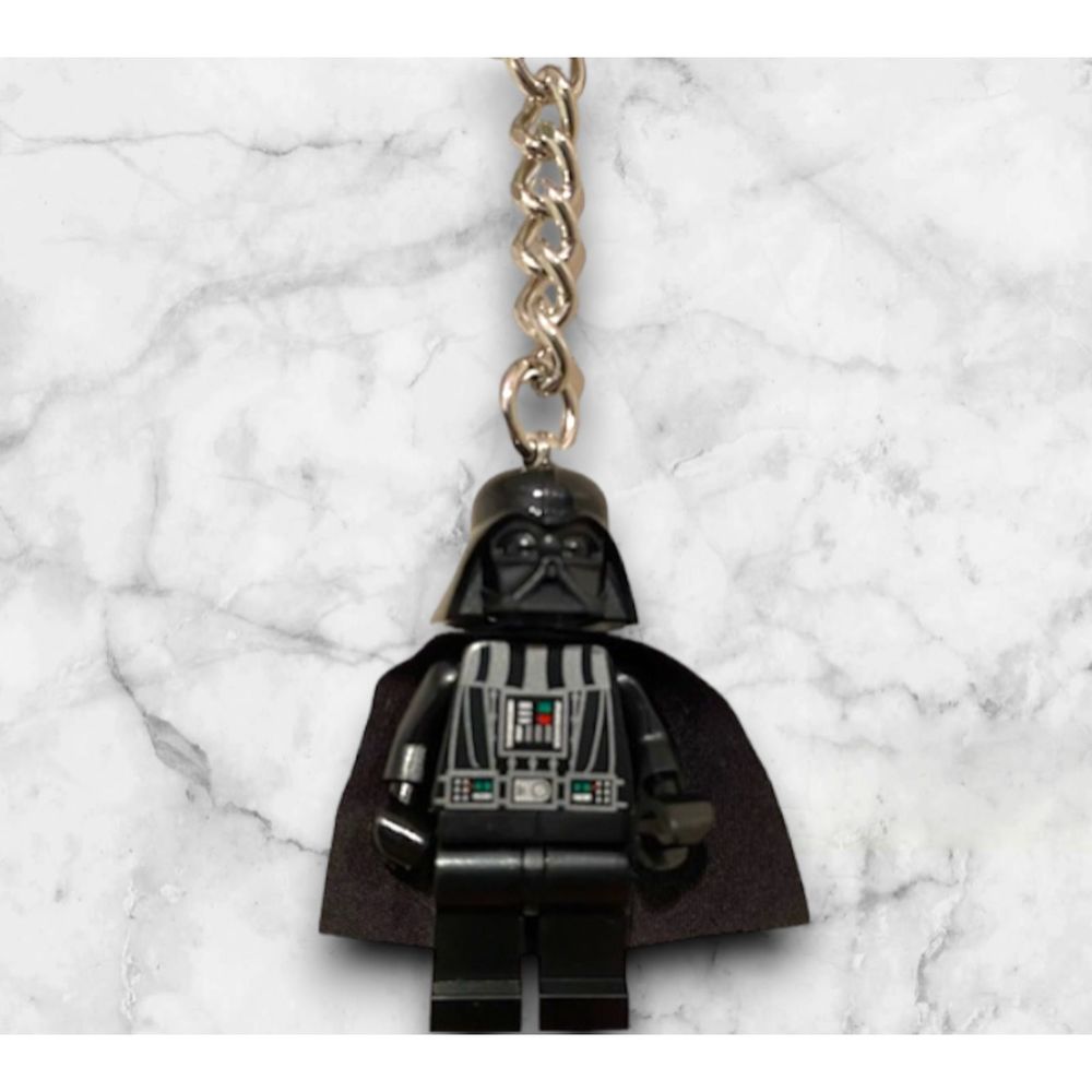 Lego Star Wars Darth Vader Key Chain - Brand New
